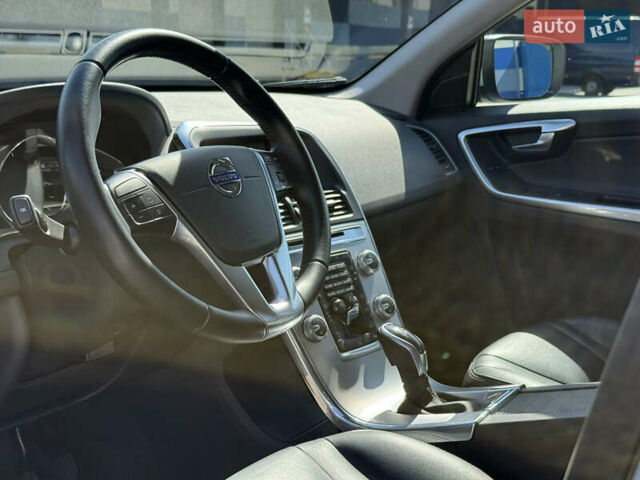 Білий Вольво ХС60, об'ємом двигуна 2.4 л та пробігом 201 тис. км за 24550 $, фото 31 на Automoto.ua