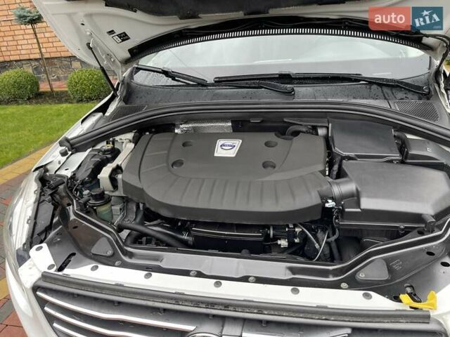 Білий Вольво ХС60, об'ємом двигуна 2.4 л та пробігом 267 тис. км за 22850 $, фото 16 на Automoto.ua