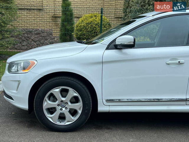 Білий Вольво ХС60, об'ємом двигуна 2 л та пробігом 200 тис. км за 14250 $, фото 9 на Automoto.ua