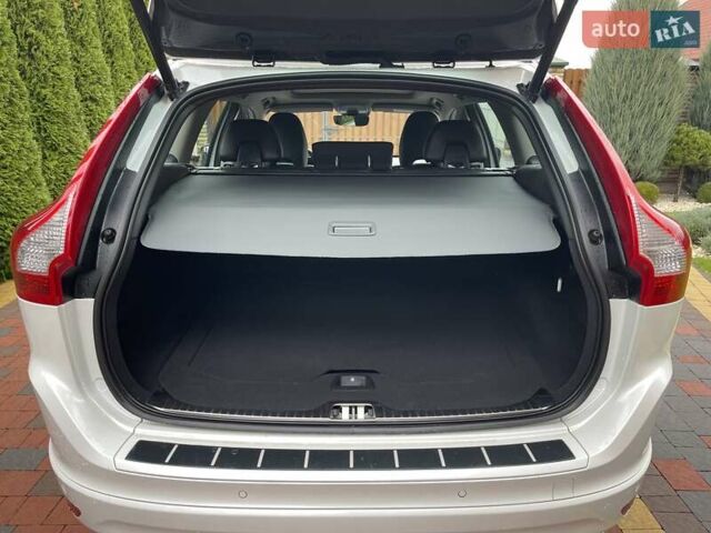 Білий Вольво ХС60, об'ємом двигуна 2.4 л та пробігом 267 тис. км за 22850 $, фото 35 на Automoto.ua