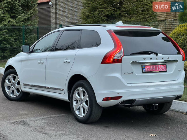 Білий Вольво ХС60, об'ємом двигуна 2 л та пробігом 200 тис. км за 14250 $, фото 4 на Automoto.ua