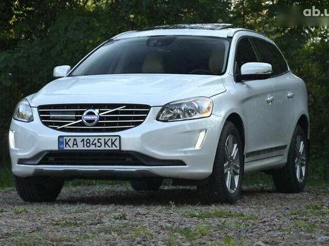 Белый Вольво ХС60, объемом двигателя 2 л и пробегом 139 тыс. км за 18999 $, фото 6 на Automoto.ua