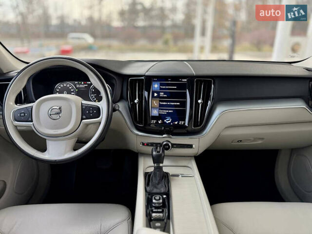 Белый Вольво ХС60, объемом двигателя 1.97 л и пробегом 113 тыс. км за 22199 $, фото 24 на Automoto.ua