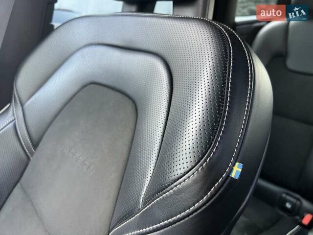 Белый Вольво ХС60, объемом двигателя 2 л и пробегом 330 тыс. км за 25900 $, фото 29 на Automoto.ua