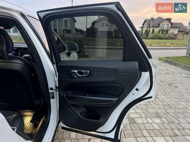 Белый Вольво ХС60, объемом двигателя 2 л и пробегом 330 тыс. км за 25900 $, фото 54 на Automoto.ua