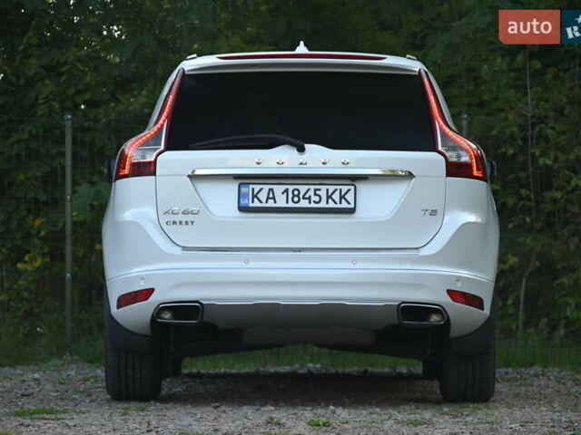 Белый Вольво ХС60, объемом двигателя 1.97 л и пробегом 139 тыс. км за 18600 $, фото 12 на Automoto.ua