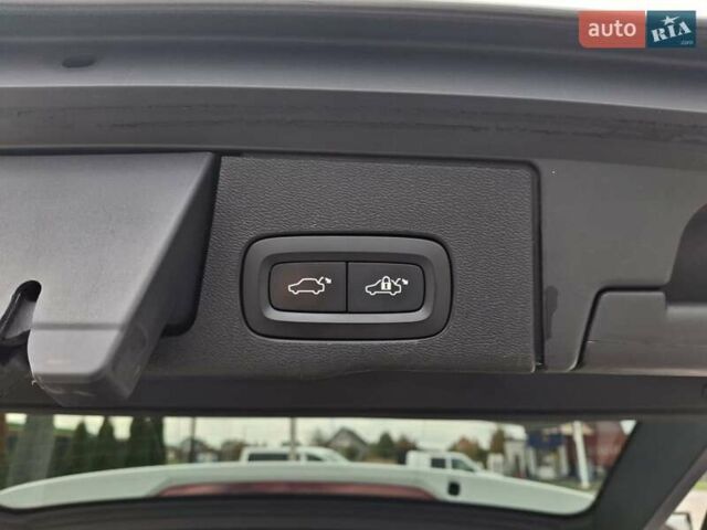 Белый Вольво ХС60, объемом двигателя 1.97 л и пробегом 133 тыс. км за 32000 $, фото 18 на Automoto.ua