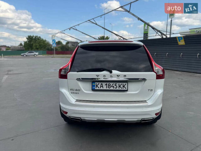 Білий Вольво ХС60, об'ємом двигуна 1.97 л та пробігом 139 тис. км за 19500 $, фото 8 на Automoto.ua