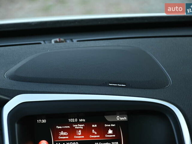 Белый Вольво ХС60, объемом двигателя 1.97 л и пробегом 139 тыс. км за 18600 $, фото 28 на Automoto.ua