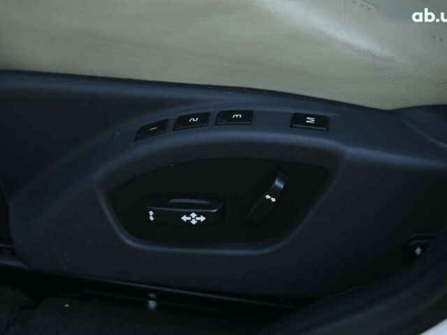 Белый Вольво ХС60, объемом двигателя 2 л и пробегом 139 тыс. км за 18999 $, фото 25 на Automoto.ua