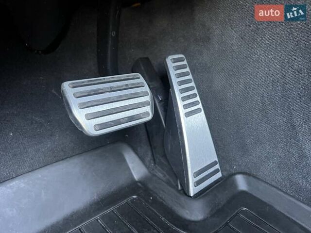 Белый Вольво ХС60, объемом двигателя 2 л и пробегом 330 тыс. км за 25900 $, фото 40 на Automoto.ua