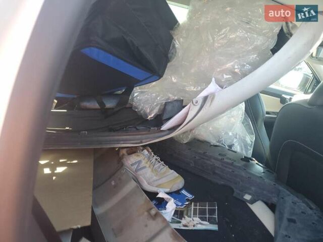 Белый Вольво ХС60, объемом двигателя 2 л и пробегом 102 тыс. км за 3000 $, фото 9 на Automoto.ua