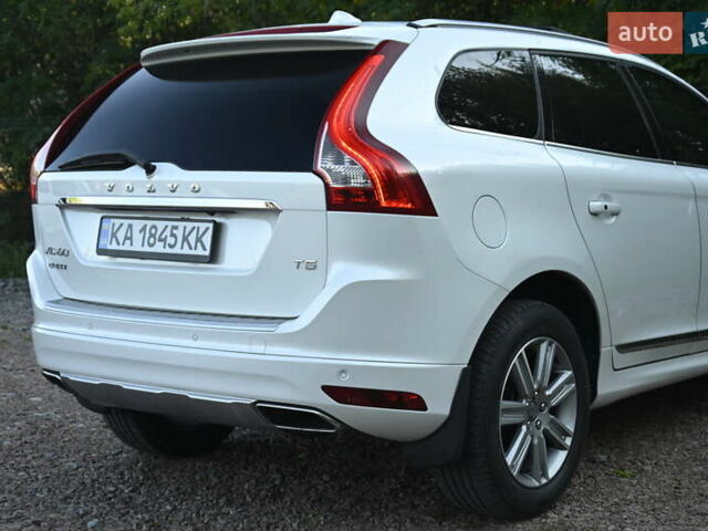 Белый Вольво ХС60, объемом двигателя 1.97 л и пробегом 139 тыс. км за 18600 $, фото 14 на Automoto.ua