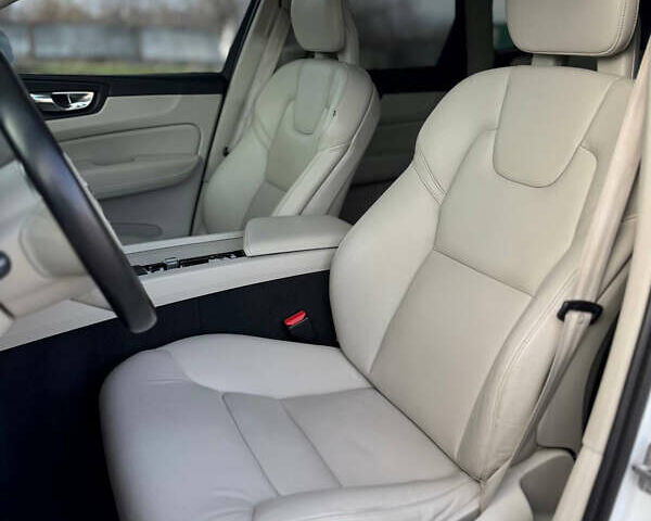 Белый Вольво ХС60, объемом двигателя 1.97 л и пробегом 113 тыс. км за 22199 $, фото 11 на Automoto.ua