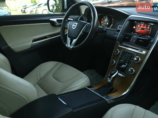 Белый Вольво ХС60, объемом двигателя 1.97 л и пробегом 139 тыс. км за 18600 $, фото 38 на Automoto.ua