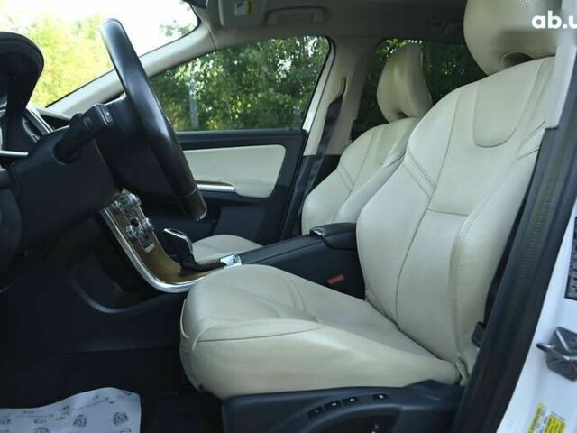 Белый Вольво ХС60, объемом двигателя 2 л и пробегом 139 тыс. км за 18999 $, фото 24 на Automoto.ua