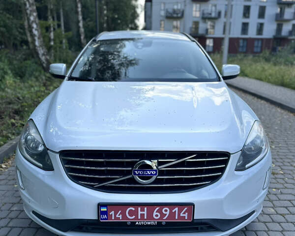Білий Вольво ХС60, об'ємом двигуна 2 л та пробігом 225 тис. км за 13800 $, фото 3 на Automoto.ua