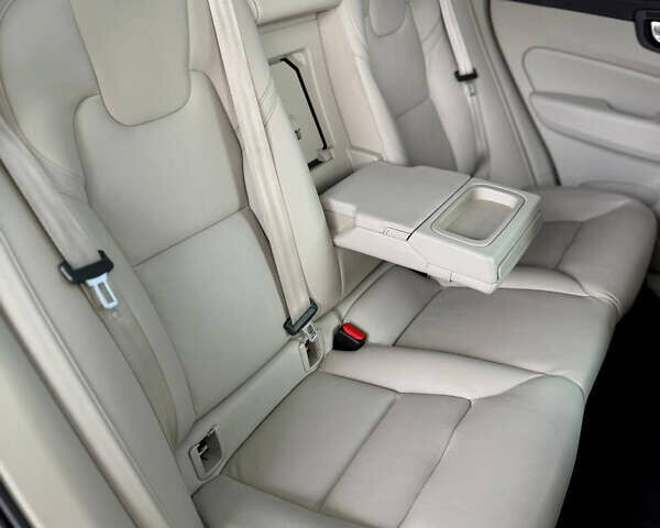 Белый Вольво ХС60, объемом двигателя 1.97 л и пробегом 113 тыс. км за 22199 $, фото 19 на Automoto.ua