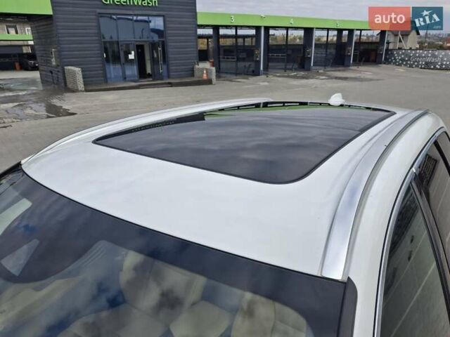 Белый Вольво ХС60, объемом двигателя 1.97 л и пробегом 133 тыс. км за 32000 $, фото 5 на Automoto.ua