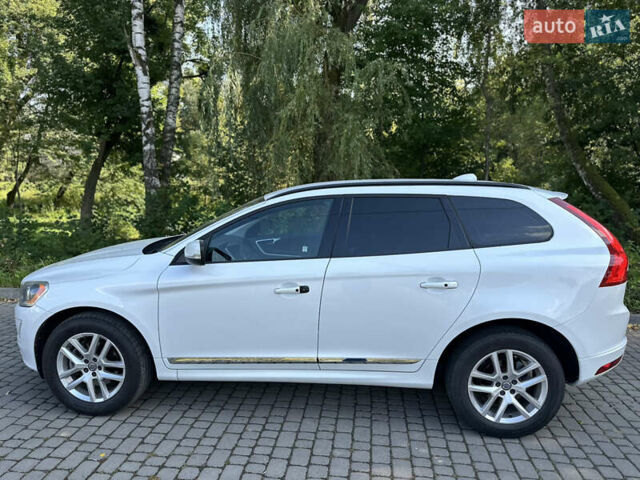 Білий Вольво ХС60, об'ємом двигуна 2 л та пробігом 225 тис. км за 13800 $, фото 1 на Automoto.ua