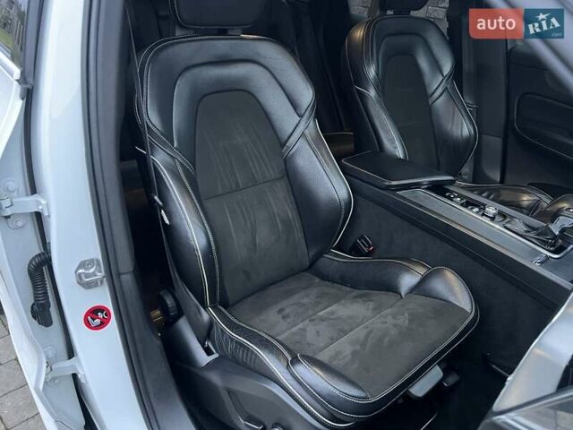 Белый Вольво ХС60, объемом двигателя 2 л и пробегом 330 тыс. км за 25900 $, фото 19 на Automoto.ua