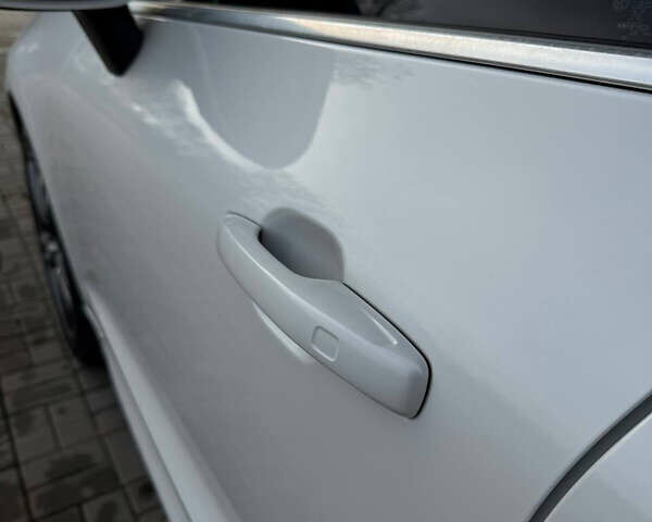 Белый Вольво ХС60, объемом двигателя 1.97 л и пробегом 113 тыс. км за 22199 $, фото 29 на Automoto.ua