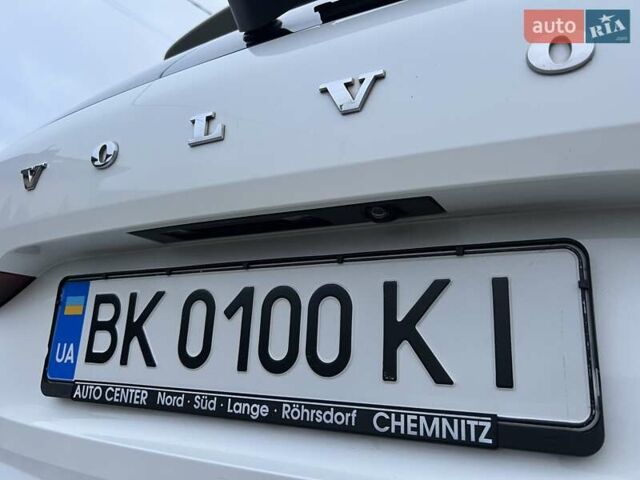 Белый Вольво ХС60, объемом двигателя 2 л и пробегом 330 тыс. км за 25900 $, фото 50 на Automoto.ua