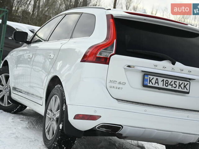 Белый Вольво ХС60, объемом двигателя 1.97 л и пробегом 139 тыс. км за 18500 $, фото 10 на Automoto.ua