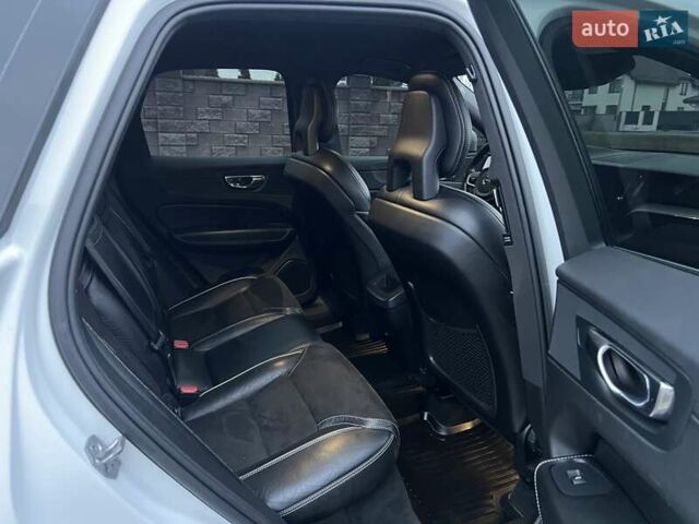 Белый Вольво ХС60, объемом двигателя 2 л и пробегом 330 тыс. км за 25900 $, фото 18 на Automoto.ua