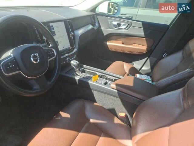 Вольво ХС60 2018 в Житомире на Automoto.ua Белый Вольво ХС60, объемом двигателя 2 л и пробегом 168 тыс. км за 31500 $, фото 20 на Automoto.ua