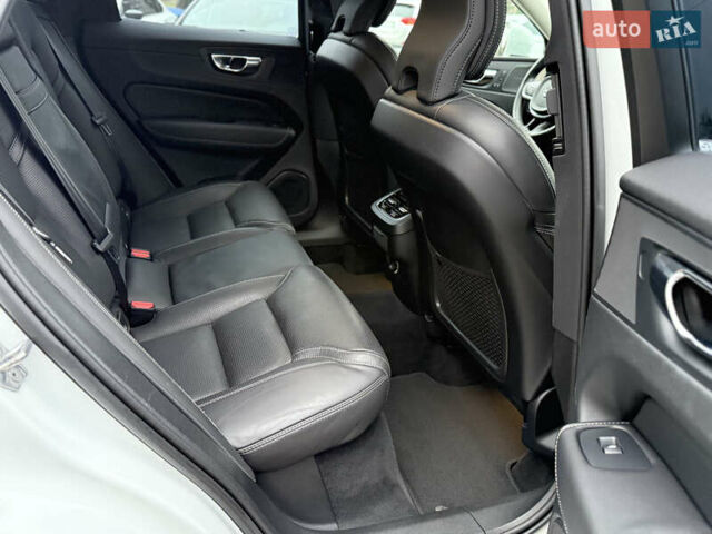 Белый Вольво ХС60, объемом двигателя 1.97 л и пробегом 63 тыс. км за 36800 $, фото 45 на Automoto.ua