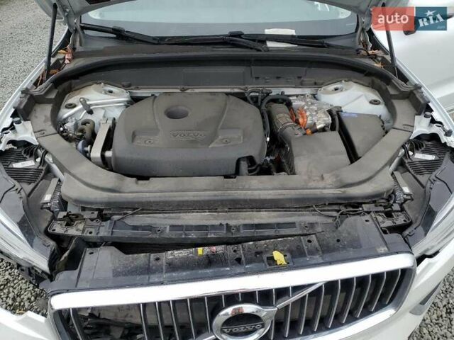 Вольво ХС60 2018 в Харькове на Automoto.ua Белый Вольво ХС60, объемом двигателя 1.97 л и пробегом 44 тыс. км за 12500 $, фото 10 на Automoto.ua