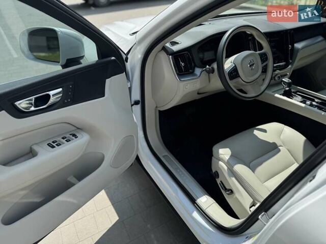 Белый Вольво ХС60, объемом двигателя 2 л и пробегом 106 тыс. км за 24800 $, фото 13 на Automoto.ua