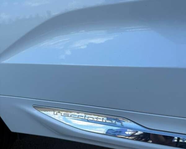 Белый Вольво ХС60, объемом двигателя 2 л и пробегом 136 тыс. км за 22900 $, фото 17 на Automoto.ua