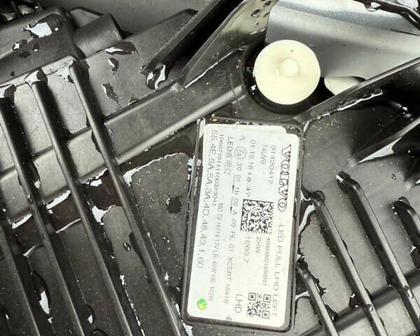 Белый Вольво ХС60, объемом двигателя 2 л и пробегом 149 тыс. км за 43684 $, фото 94 на Automoto.ua