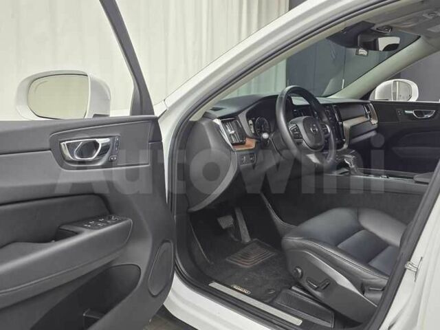 Белый Вольво ХС60, объемом двигателя 2 л и пробегом 108 тыс. км за 29000 $, фото 14 на Automoto.ua