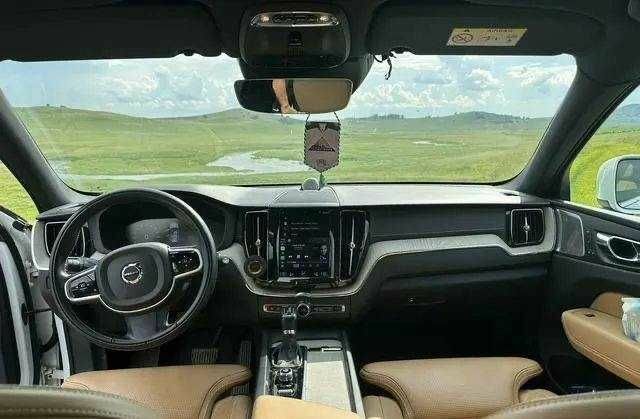 Вольво ХС60 2018 в Одессе на Automoto.ua Белый Вольво ХС60, объемом двигателя 0 л и пробегом 71 тыс. км за 34000 $, фото 9 на Automoto.ua