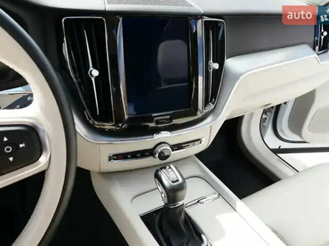 Белый Вольво ХС60, объемом двигателя 1.97 л и пробегом 98 тыс. км за 32900 $, фото 11 на Automoto.ua