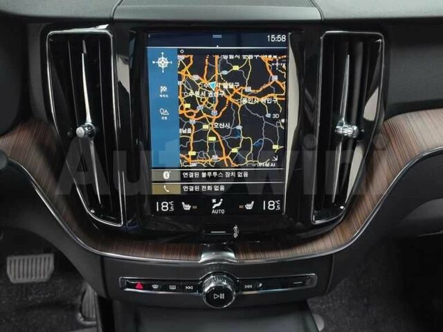 Вольво ХС60 2018 у Дніпро (Дніпропетровську) на Automoto.ua Білий Вольво ХС60, об'ємом двигуна 2 л та пробігом 108 тис. км за 29000 $, фото 6 на Automoto.ua