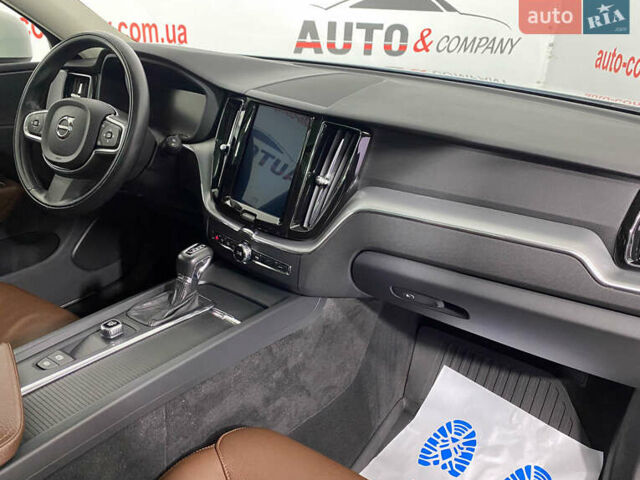 Белый Вольво ХС60, объемом двигателя 1.97 л и пробегом 130 тыс. км за 25950 $, фото 7 на Automoto.ua