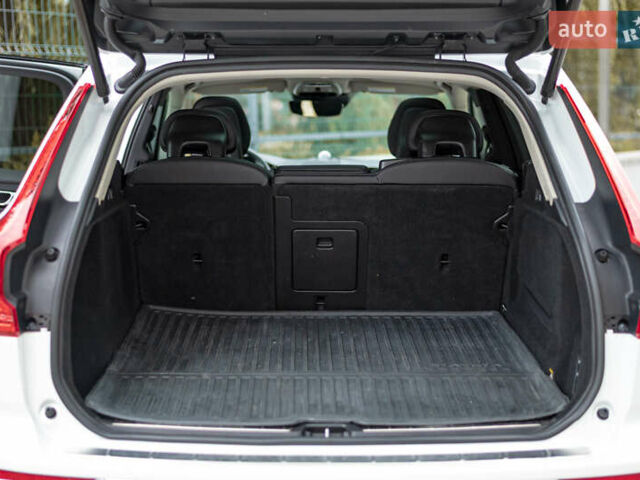 Білий Вольво ХС60, об'ємом двигуна 2 л та пробігом 101 тис. км за 36700 $, фото 42 на Automoto.ua