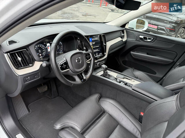 Белый Вольво ХС60, объемом двигателя 1.97 л и пробегом 63 тыс. км за 36800 $, фото 19 на Automoto.ua