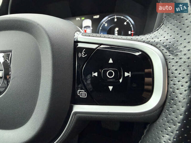 Белый Вольво ХС60, объемом двигателя 1.97 л и пробегом 63 тыс. км за 36800 $, фото 27 на Automoto.ua