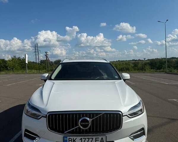 Белый Вольво ХС60, объемом двигателя 2 л и пробегом 136 тыс. км за 22900 $, фото 8 на Automoto.ua