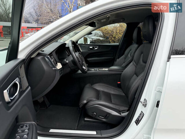 Белый Вольво ХС60, объемом двигателя 1.97 л и пробегом 63 тыс. км за 36800 $, фото 18 на Automoto.ua