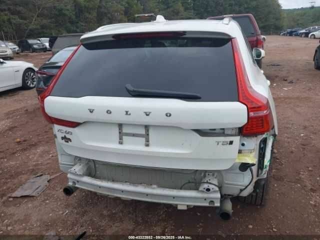 Белый Вольво ХС60, объемом двигателя 2 л и пробегом 72 тыс. км за 7000 $, фото 15 на Automoto.ua