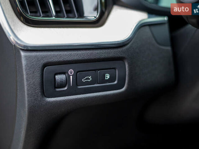 Білий Вольво ХС60, об'ємом двигуна 2 л та пробігом 101 тис. км за 36700 $, фото 19 на Automoto.ua