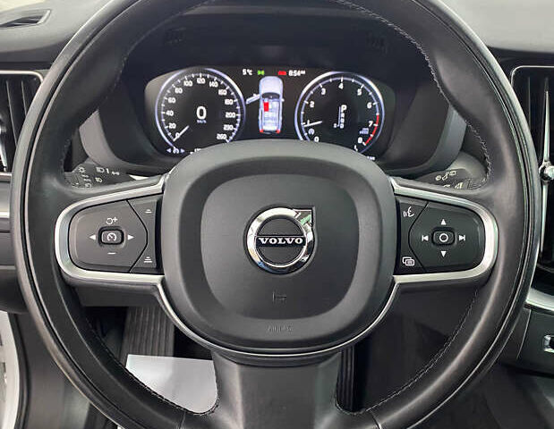 Белый Вольво ХС60, объемом двигателя 1.97 л и пробегом 130 тыс. км за 25950 $, фото 13 на Automoto.ua