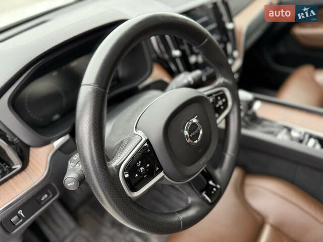 Белый Вольво ХС60, объемом двигателя 2 л и пробегом 149 тыс. км за 43684 $, фото 74 на Automoto.ua