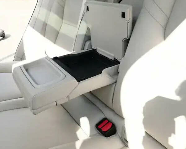 Белый Вольво ХС60, объемом двигателя 1.97 л и пробегом 98 тыс. км за 32900 $, фото 16 на Automoto.ua